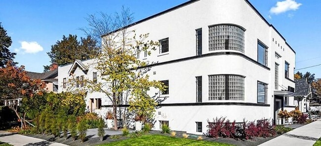 Photo - Luxury Living near the Heart of Downtown B...