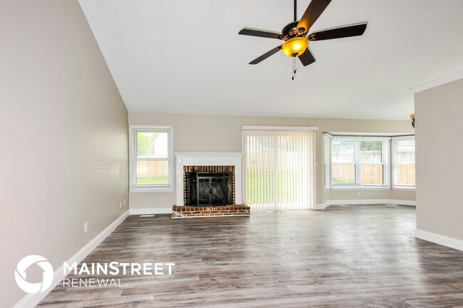 Photo - 169 Winding Woods Dr