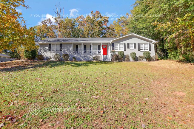 Photo - 2865 Castle Dr SW