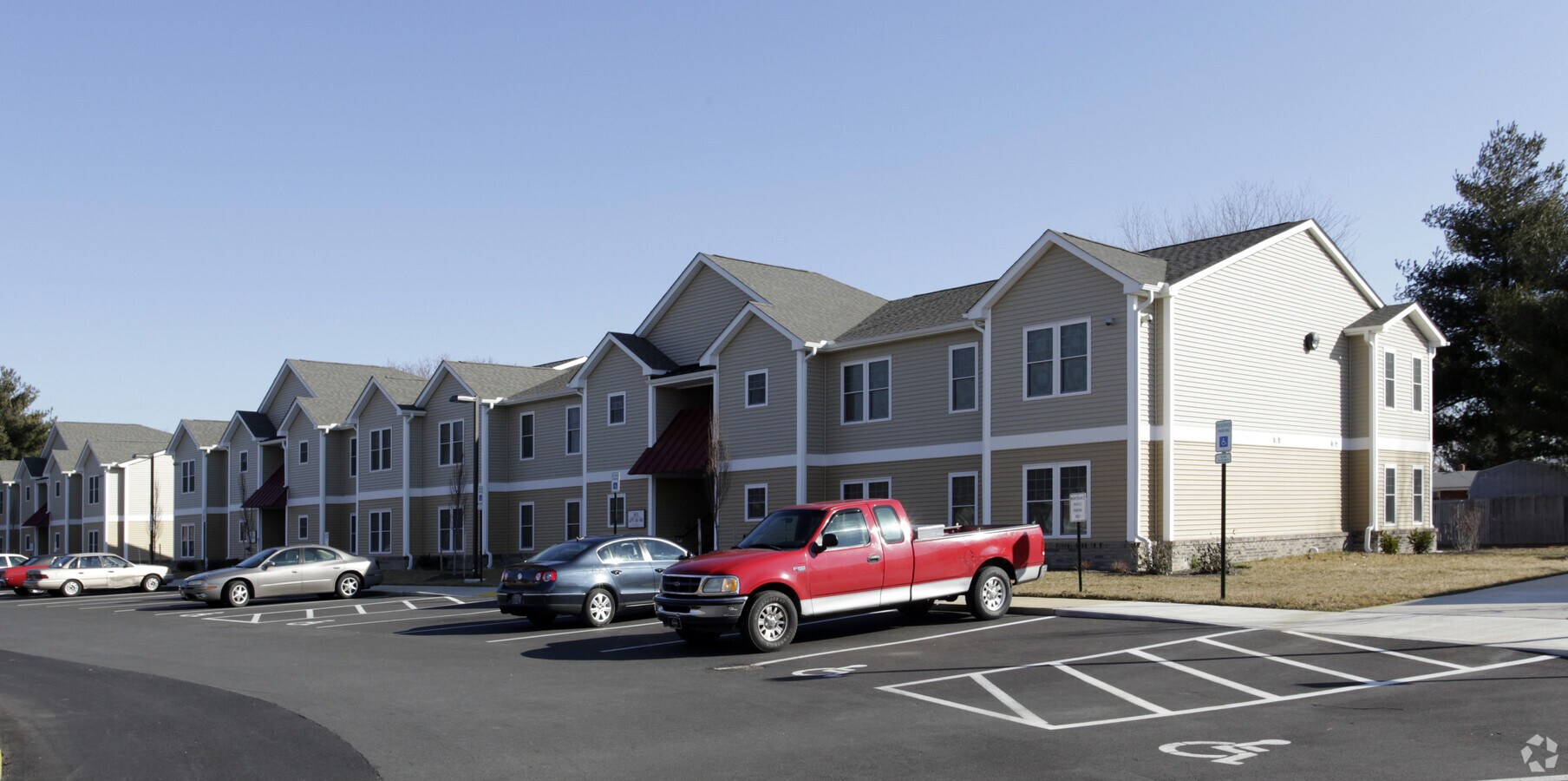 Photo - Greenside Manor