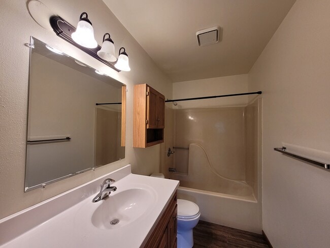 2209 N Michelle Ct