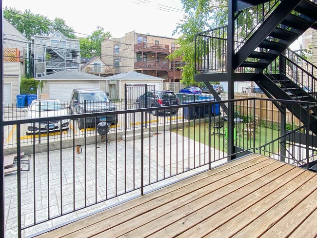 Photo - 3820 N Sheffield Ave