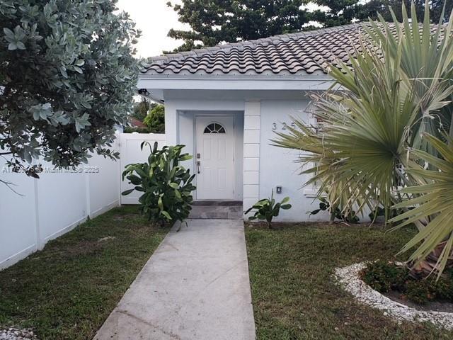 Photo - 325 NW 52nd St