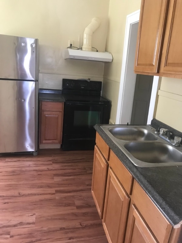 Building Photo - 1671 Taylor Ave Rental