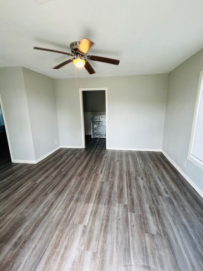 Photo - 4623 Memorial Dr