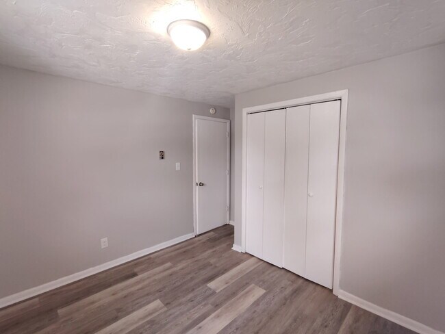 Photo - 208 N Washington St