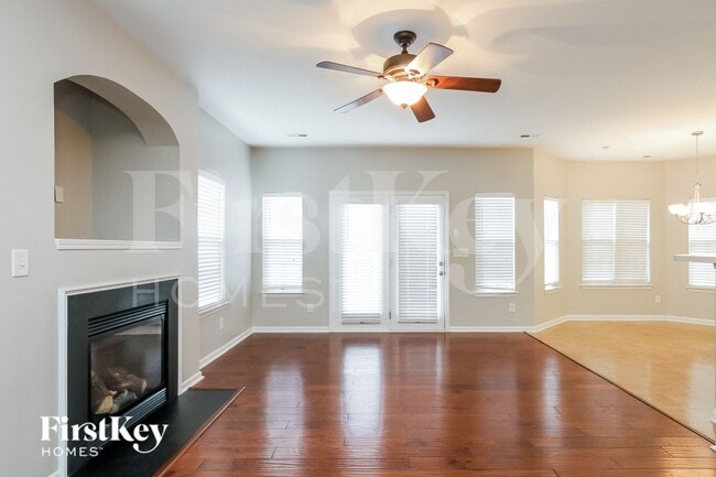 Photo - 10519 Meadow Crossing Ln