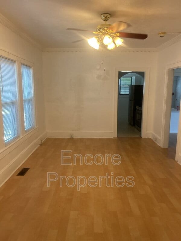 Photo - 820 W Garner Rd