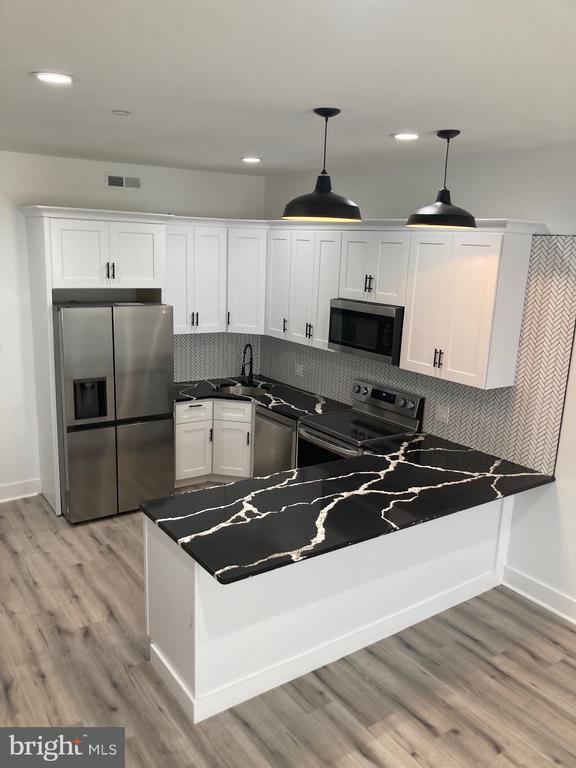 Photo - 1830 W Diamond St