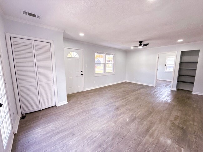 Photo - Stunning Full Remodel! 3BR/2BA Home with F...