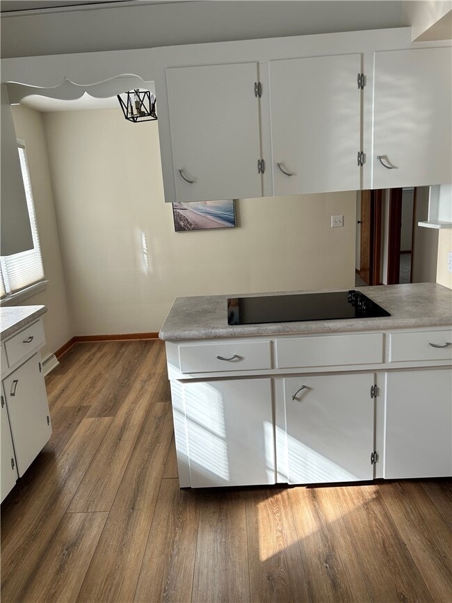 Photo - 1254 Charles St