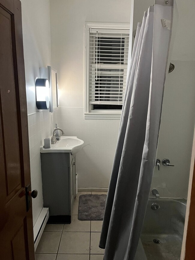 Photo - 321 Walter St