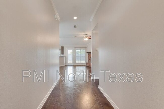 Photo - 301 S Alabama St