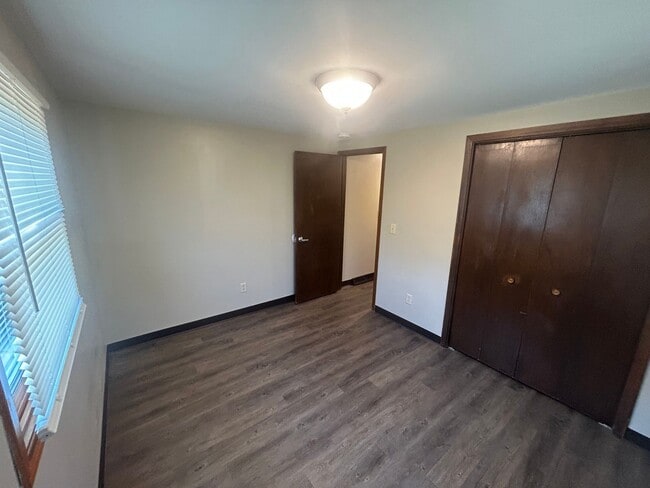Photo - 607-701 Woodbine Ave Unit 607