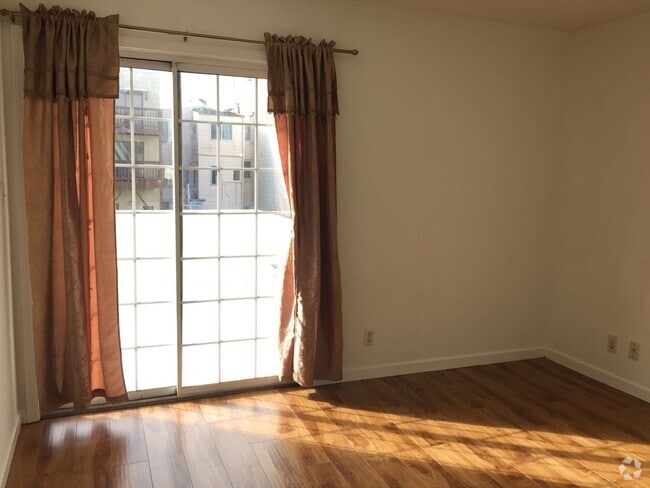 Building Photo - 433 31st Ave Rental