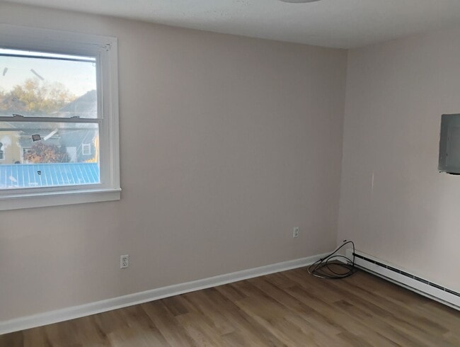 Photo - 229 W Pennsylvania St