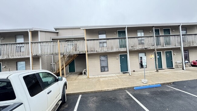 Building Photo - 2 Bedroom, 1 Bathroom Second Floor Apartment! Unit 856 Hwy D #55