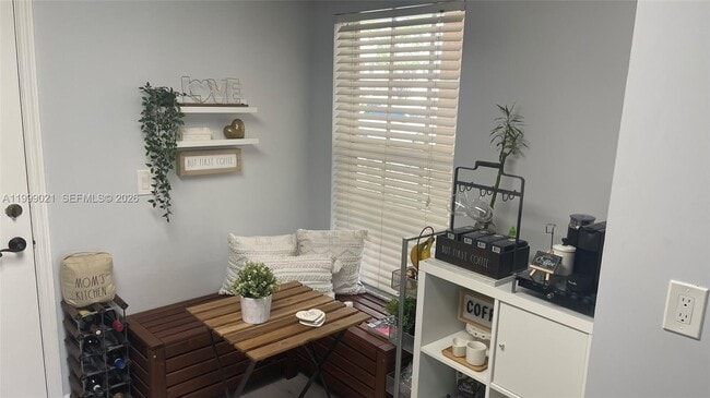 Photo - 10138 Royal Palm Blvd