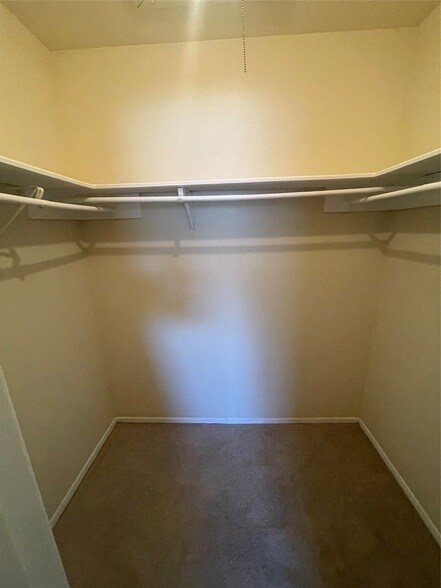 Photo - 2263 Millstone Dr Unit B