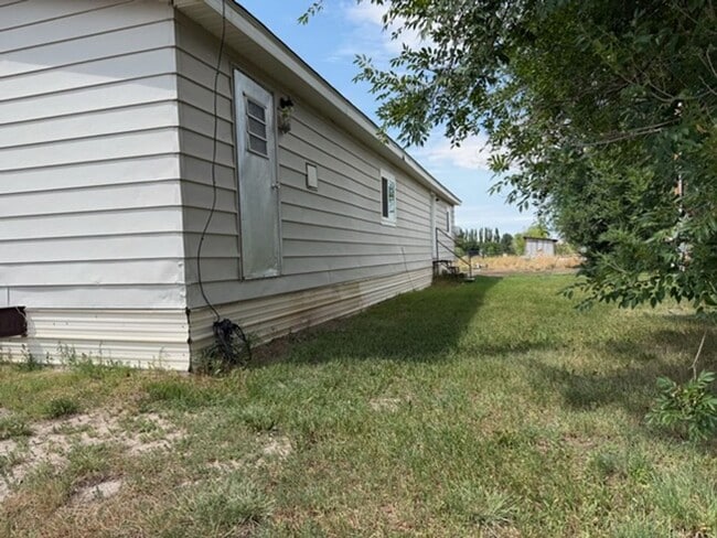 Photo - Semi-Rural 2 Bedroom 1 Bath Updated Mobile Home w/ Amenities