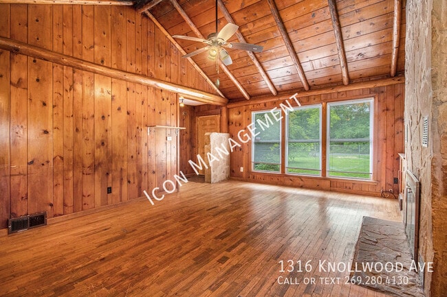 Photo - 1316 Knollwood Ave