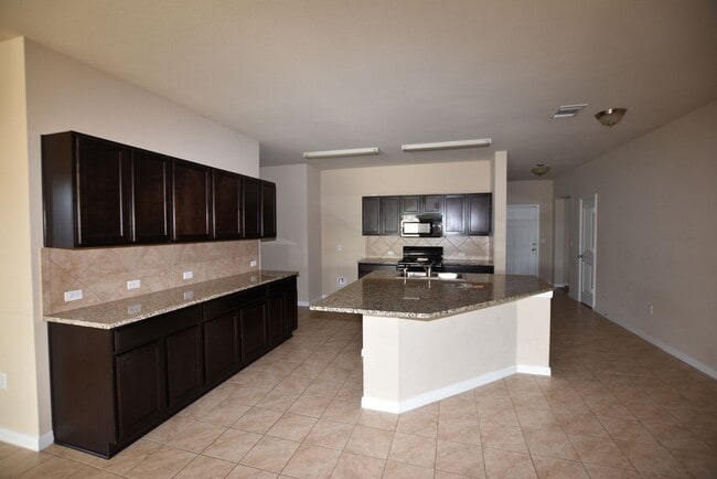 Photo - Meadows at Kyle - Beautiful 1 story - A steal at $1900