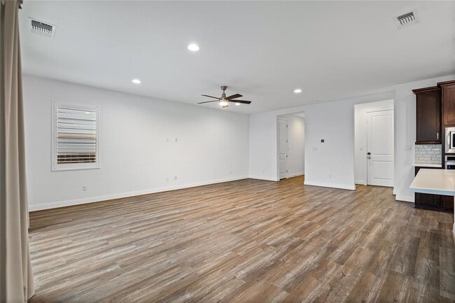 Photo - 333 High Plains Pass