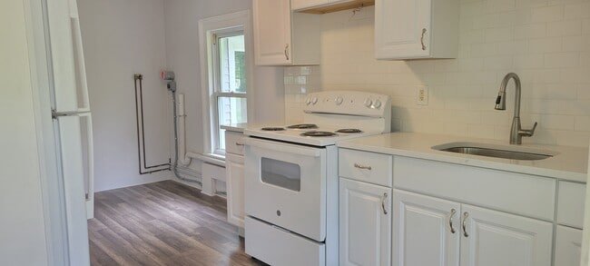 Photo - 22 Maple St