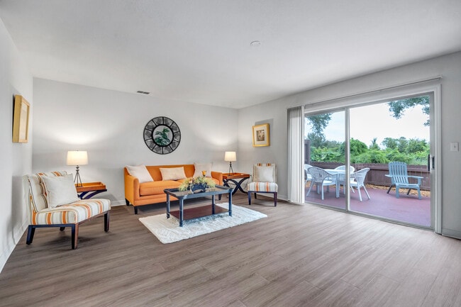 L2A - 3Bd 2.5Ba - Carlton Arms Of Winter Haven