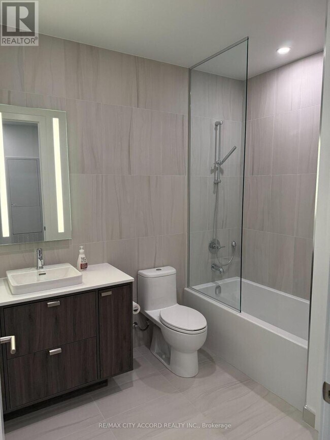 Photo - 259 The Kingsway Unit 111