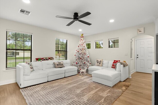 Photo - 3622 Devonswood Dr