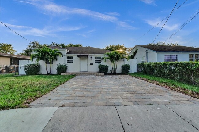 Photo - 4718 NW 15th Ave