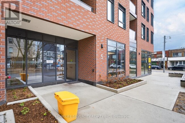 Photo - 5 Lakeview Ave Unit 222