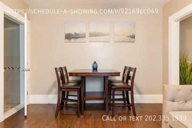 Photo - 1120 Snyder St NW