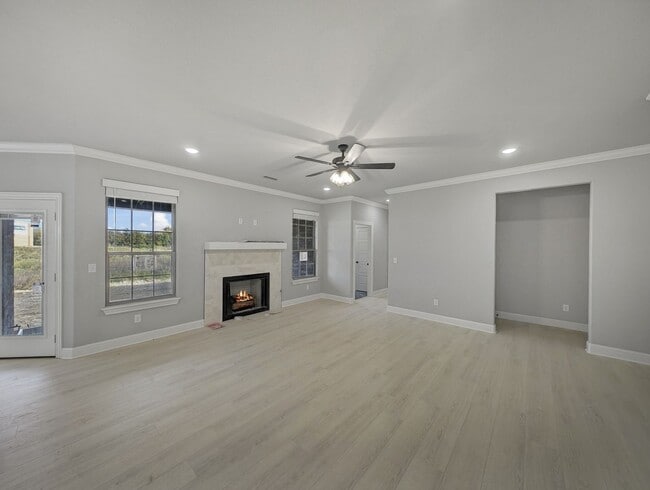 Building Photo - 257 Vicks Cir