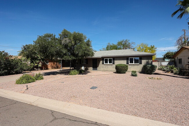 Photo - 7608 E 4th St