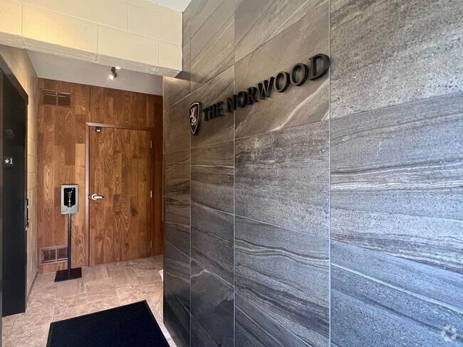 Building Photo - Eastown One Bedroom - Close to Downtown! Unit 1555 Wealthy SE -  203 Rental