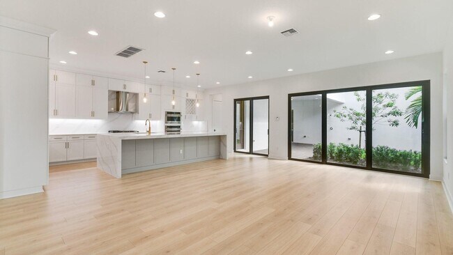 Photo - 13136 Alton Rd