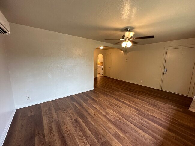 Photo - 622 S Palm St