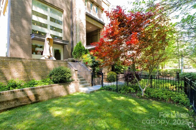 Building Photo - 420 Queens Rd Rental