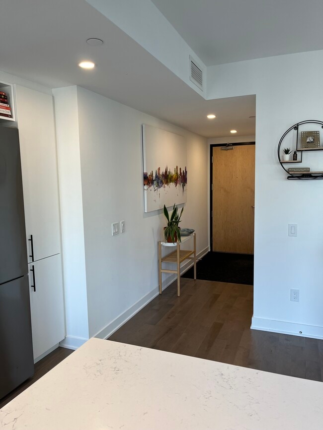 Photo - 340 Queen St Unit 1607