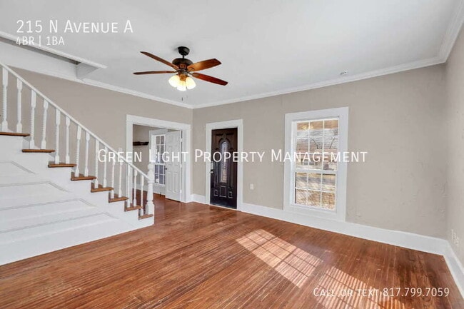 Photo - 215 N Ave A