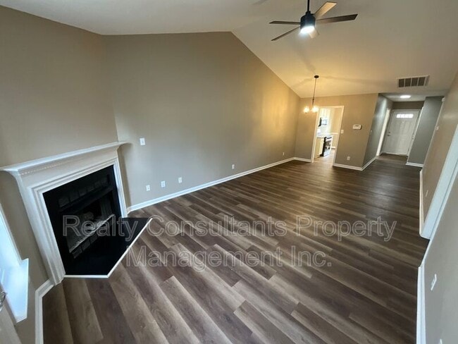 Photo - 154 Wesley Harris Cir