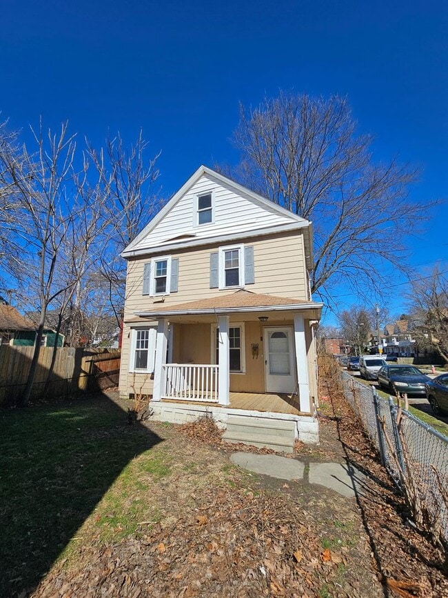 Building Photo - Wakefield7010-7014 Unit 7010 Wakefield