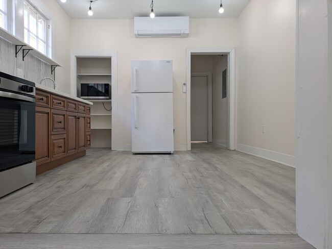 Photo - 1127 Saint Andrew St