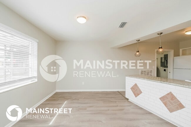 Photo - 7117 Cambridge St