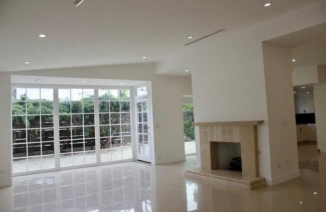 Photo - 1265 Bienveneda Ave