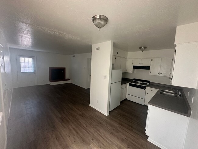 Photo - 1237-B Menaul Blvd NW Unit MENAUL