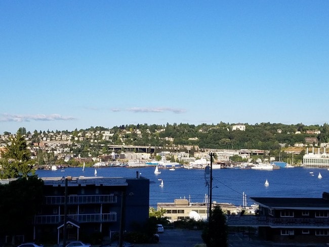 Photo - 1768 Aurora Ave N Unidad 103