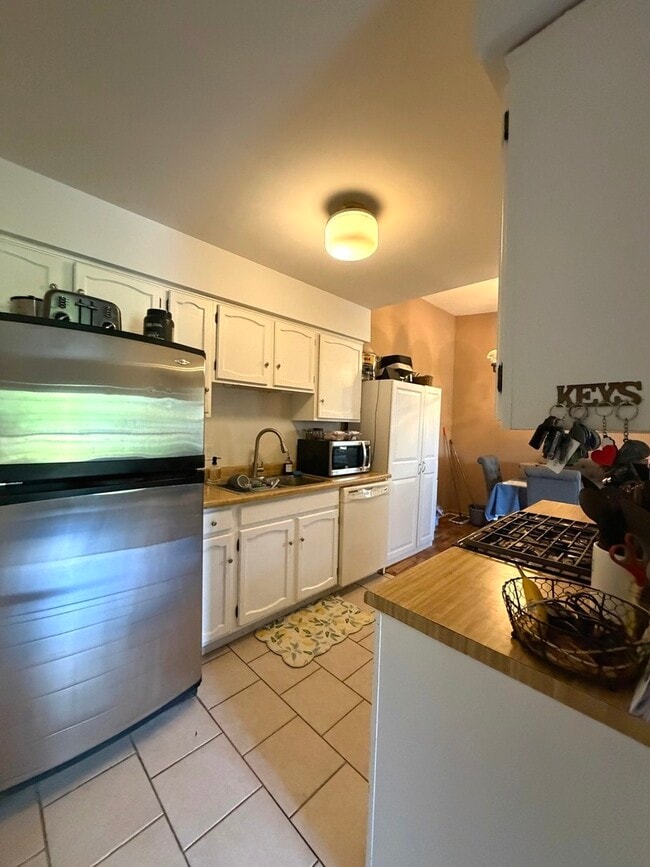 Photo - 301 Cherrywood Ct